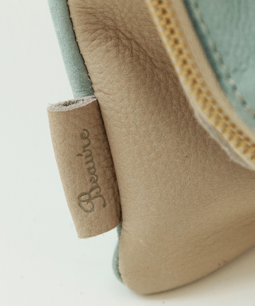 Another Edition（アナザーエディション）の「AE×Beaure Bi-color CLT　Я（クラッチバッグ・レディース・ライトブルー/ライトピンク・フリー）」の3枚目の写真