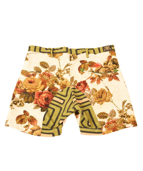 BOOFOOWOO(ブーフーウー)の「キッズハーフパンツ レトロ花柄(その他パンツ・キッズ・ベージュ・X-SMALL/LARGE/SMALL/MEDIUM)」の2枚目の写真