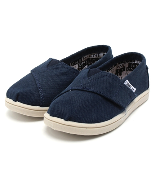 TOMS(トムス)の「ベビー キッズ トムス タイニー クラシック TOMS TINY-ORIGINAL CLASSICS Canvas(スニーカー・キッズ・ブラック/ネイビー/ブラウン/レッド/オフホワイト/ピンク・12cm/15cm/14cm/16cm/17cm/13cm)」の5枚目の写真