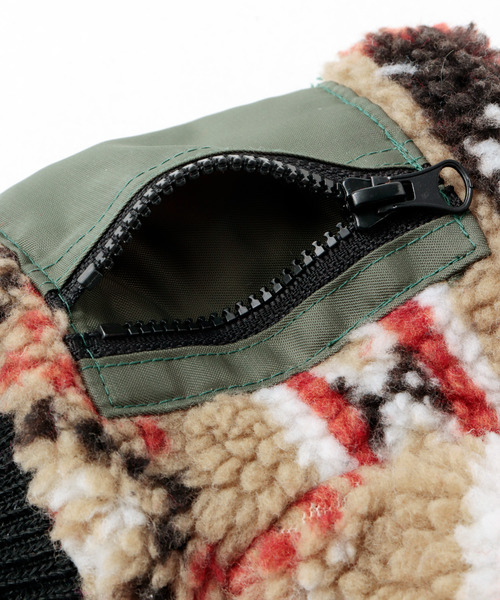 チャイハネ（チャイハネ）の「【チャイハネ】ファスナーポケット付きボアハーフグローブ（手袋・レディース・ブルー/ブラウン/オフホワイト・FREE）」の9枚目の写真