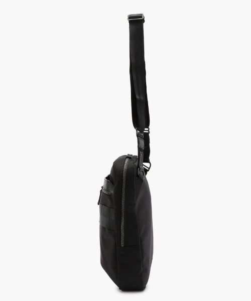 BRIEFING（ブリーフィング）の「FUSION TAP SAC（ショルダー