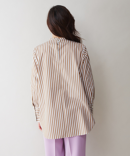 qualite（カリテ）の「ロングカフスシャツ（シャツ/ブラウス・レディース・オフホワイト/キャメル・38）」の3枚目の写真