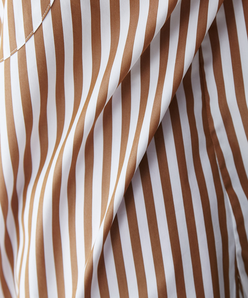 qualite（カリテ）の「ロングカフスシャツ（シャツ/ブラウス・レディース・オフホワイト/キャメル・38）」の6枚目の写真