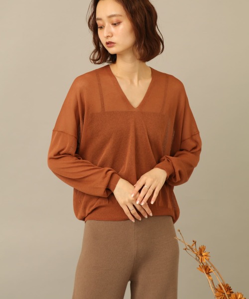 Vネックルーズシアーセーター