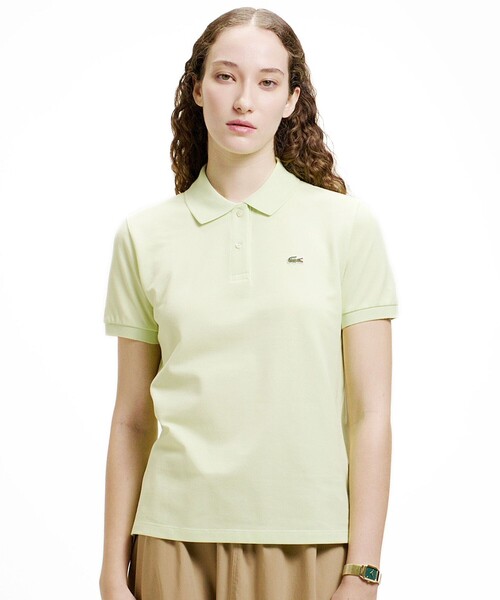 LACOSTE（ラコステ）の「コットン100% ピケ ポロシャツ（半袖）（ポロシャツ・レディース・ホワイト/ブラック/ネイビー/レッド/インディゴブルー/ベビーピンク/ローズ/レモンイエロー/グリーン/イエロー/クリアレッド/エメラルド/ライトブルー/ワインレッド/アクア/スカイブルー/サックスブルー/ピンク/フューシャピンク/グレイッシュブルー/ライトグリーン/ライトイエロー・40/38/36/34/42）」の5枚目の写真