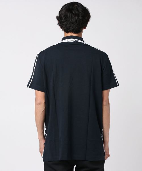 ARMANI EXCHANGE(アルマーニエクスチェンジ)の「【A|Xアルマーニ エクスチェンジ】フラワープリント 半袖ポロシャツ(ポロシャツ・メンズ・グレー/ネイビー・X-LARGE/MEDIUM/LARGE/SMALL/X-SMALL)」の3枚目の写真