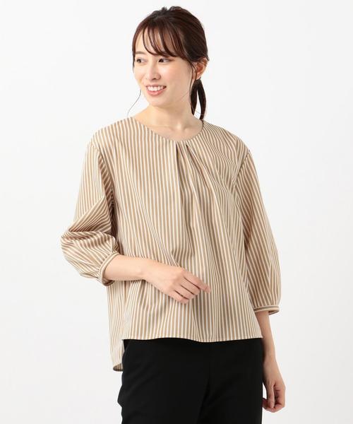 J.PRESS Ladies(J.プレス レディス)の「トリコットストライプ クルーネック カットソー(Tシャツ/カットソー・レディース・ベージュ系1/カーキ系1/ワイン系1・SMALL)」の2枚目の写真