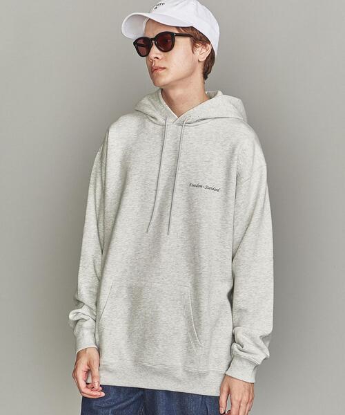 BEAUTY&YOUTH UNITED ARROWS（ビューティーアンドユースユナイテッドアローズ）の「【WEB限定】by FREEDOM STANDARD エアー ワイドフォルム パーカー（パーカー・メンズ・ダークグレー/ベージュ/ホワイト/ライトグレー/ケリー/ピンク/レッド/ワインレッド/ブラック/オリーブ/クリーム/ライトブルー・M/S/L）」の4枚目の写真