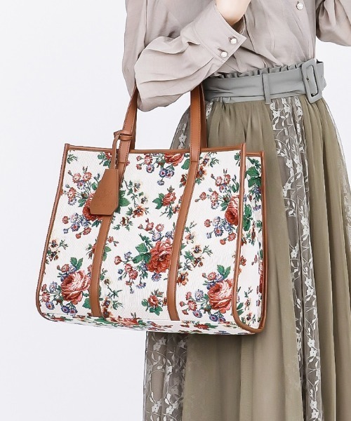 axes femme（アクシーズファム）の「ジャガードトートバッグ