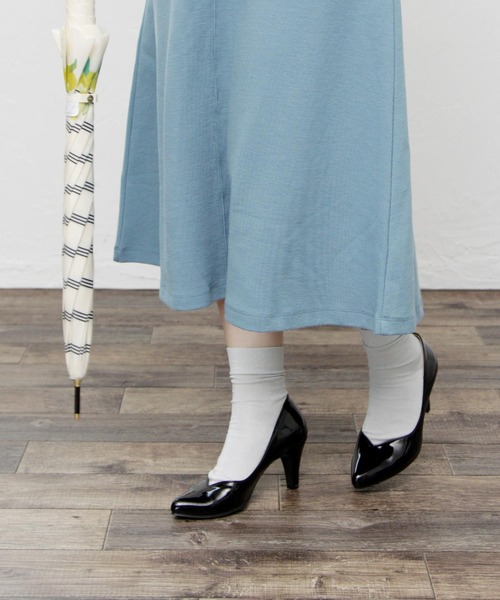 grandfleur(グランドフルール)の「【日本製】晴雨兼用Vカットデザインのポインテッドパンプス(レインシューズ・レディース・グレイッシュベージュ/ブラック/ライトグレー/アイボリー・24.0cm/22.5cm/23.5cm/24.5cm/25.5cm/23.0cm/25.0cm/22.0cm)」の19枚目の写真