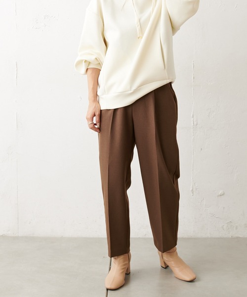 natural couture(ナチュラルクチュール)の「美シルエット微起毛テーパードパンツ Sサイズ(その他パンツ・レディース・ブラック/ブルー/マスタード/モカ/ライトベージュ/ピンク・SMALL)」の17枚目の写真