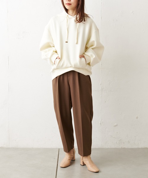 natural couture(ナチュラルクチュール)の「美シルエット微起毛テーパードパンツ Sサイズ(その他パンツ・レディース・ブラック/ブルー/マスタード/モカ/ライトベージュ/ピンク・SMALL)」の9枚目の写真