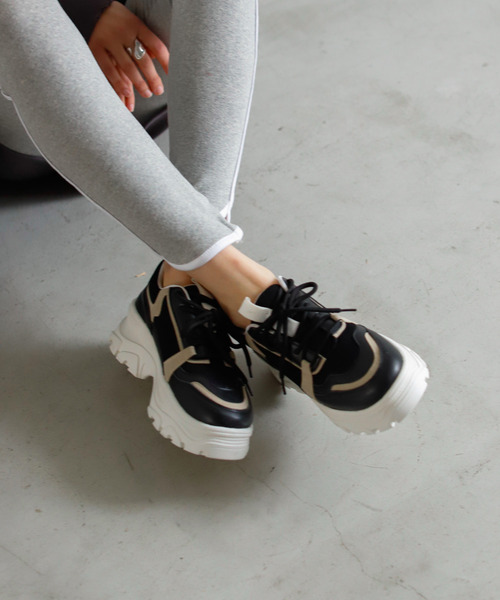 Auntie Rosa Holiday(アンティローザホリデー)の「ダッドスニーカー(スニーカー・レディース・ブラック/ホワイト/その他・LARGE/MEDIUM/SMALL)」の3枚目の写真