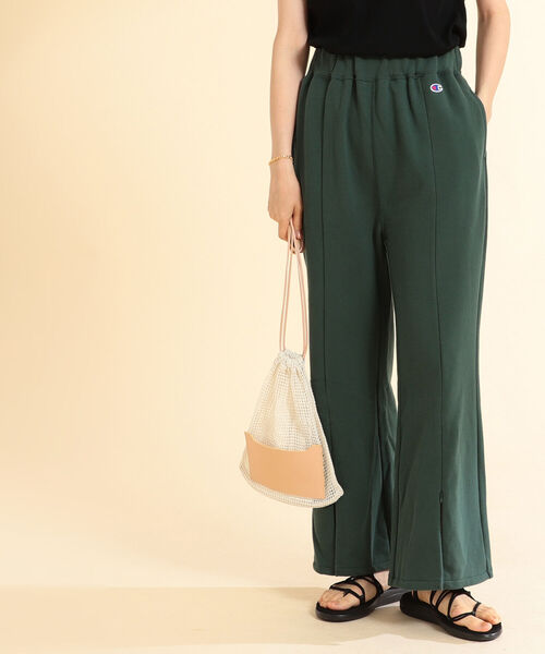 Ray BEAMS(レイビームス)の「Champion × Ray BEAMS / 別注 ロング パンツ(スウェットパンツ・レディース・ダークグリーン/ブラック/ホワイト・ONE SIZE)」の16枚目の写真