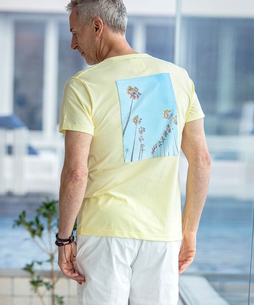 KAGAFURI KAMAKURA(カガフリカマクラ)の「KAGAFURI KAMAKURA(カガフリ カマクラ)パームツリーフォトメッセージTシャツ(Tシャツ/カットソー・メンズ・ホワイト/ピンク/ブルー/イエロー・L/M/S)」の3枚目の写真