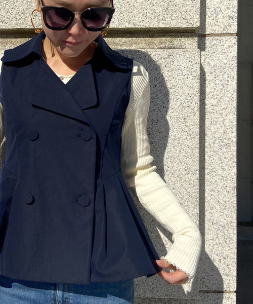 JENNE(ジェンヌ)の「ペプラムフレンチベスト(ベスト・レディース・ベージュ/ネイビー・SMALL/MEDIUM/LARGE)」の14枚目の写真