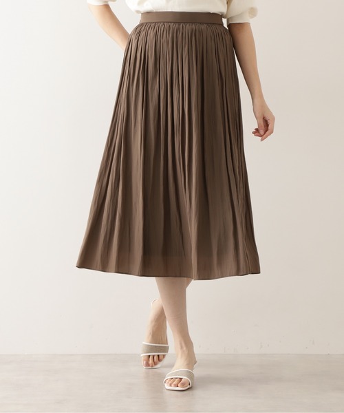 NATURAL BEAUTY BASIC（ナチュラルビューティーベーシック）の「割繊ギャザースカート（スカート・レディース・ライトグリーン/ブラウン/グレイッシュベージュ・X-SMALL/SMALL/MEDIUM）」の2枚目の写真