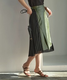 フェイクレザー×シフォンプリーツスカート