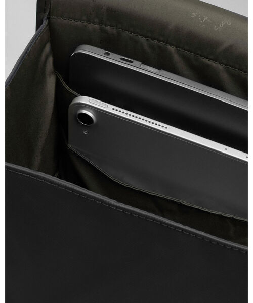 B:MING by BEAMS（ビーミングバイビームス）の「Topologie / Ransel Backpack（バックパック/リュック・メンズ・ブラック/オリーブ・ONE SIZE）」の12枚目の写真