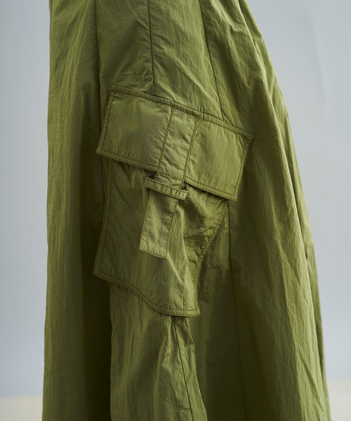 DouDou(ドゥドゥ)の「サテンカーゴスカート(スカート・レディース・カーキ/ブラック・FREE)」の19枚目の写真