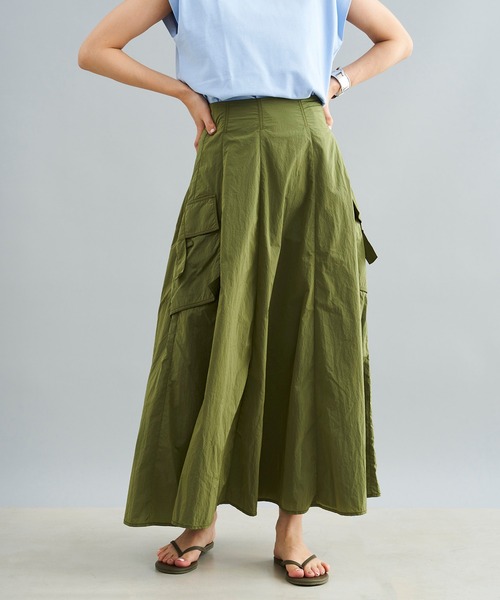 DouDou(ドゥドゥ)の「サテンカーゴスカート(スカート・レディース・カーキ/ブラック・FREE)」の16枚目の写真