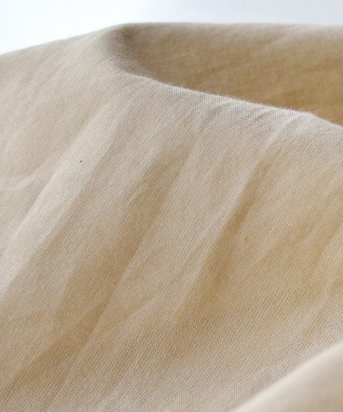 zootie（ズーティー）の「コットンピンタック マルチフロント フリルネックブラウス（シャツ/ブラウス・レディース・チャコール/グレイッシュベージュ/カーキ/スモークピンク/ホワイト/黄土色系/ライトベージュ/ブラック・フリー）」の19枚目の写真