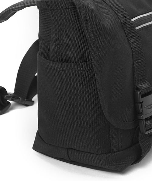 Manhattan Portage（マンハッタンポーテージ）の「Tillary Messenger Bag（メッセンジャーバッグ・メンズ・ブラック・MEDIUM）」の13枚目の写真
