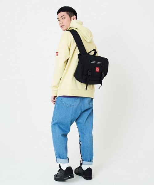 Manhattan Portage（マンハッタンポーテージ）の「Tillary Messenger Bag（メッセンジャーバッグ・メンズ・ブラック・MEDIUM）」の17枚目の写真