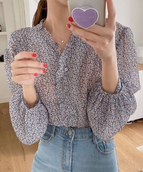 トップスボリュームスリーブ花柄ブラウス シャツ ブラウス Abitokyo アビトーキョー のファッション