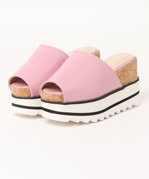 Sugar Sugar（シュガーシュガー）の「【SUGAR SUGAR シュガーシュガー】シャークエナメルサンダル（サンダル・レディース・ピンク系その他/ブルー系その他/ブラック系その他/イエロー系その他/ホワイト系その他・M/S/L/LL）」の13枚目の写真