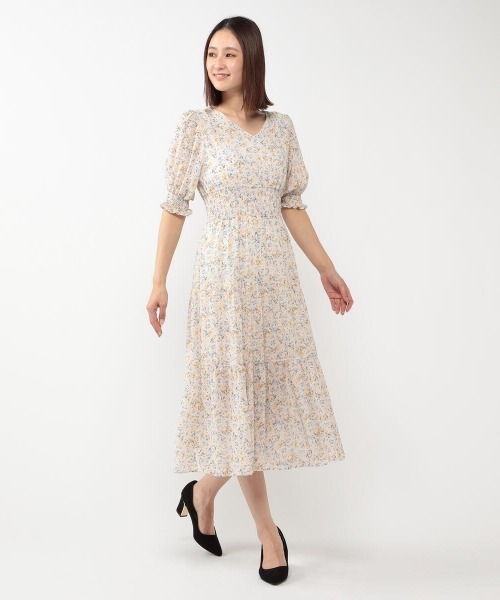 MEW'S REFINED CLOTHES（ミューズリファインドクローズ）の「パフスリーブシャーリング花柄ワンピース（ワンピース・レディース・ブラック/ホワイト・MEDIUM）」の10枚目の写真