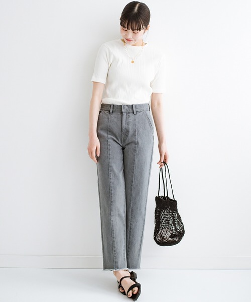 haco!（ハコ）の「【新色登場】これさえあればいつものコーデが2割増でおしゃれに見える　バックスリットが今っぽいデニムパンツby who made me（デニムパンツ・レディース・グレー/インディゴブルー・1/3/5/7）」の7枚目の写真