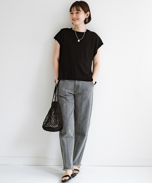 haco!（ハコ）の「【新色登場】これさえあればいつものコーデが2割増でおしゃれに見える　バックスリットが今っぽいデニムパンツby who made me（デニムパンツ・レディース・グレー/インディゴブルー・1/3/5/7）」の13枚目の写真