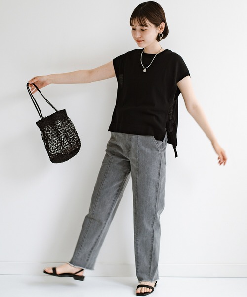 haco!（ハコ）の「【新色登場】これさえあればいつものコーデが2割増でおしゃれに見える　バックスリットが今っぽいデニムパンツby who made me（デニムパンツ・レディース・グレー/インディゴブルー・1/3/5/7）」の5枚目の写真