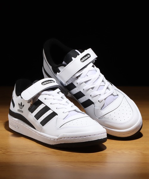 adidas（アディダス）の「adidas FORUM LOW / アディダス フォーラム ロー（スニーカー・メンズ・ホワイト・26.5cm/28.0cm/25.0cm/24.0cm/23.5cm/26.0cm/27.0cm/23.0cm/24.5cm/27.5cm/29.0cm/28.5cm/22.5cm）」の16枚目の写真
