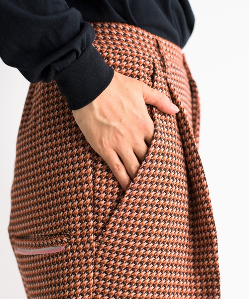 NEONSIGN（ネオンサイン）の「NEONSIGN ネオンサイン / AGAINST PLOVERS BADBOY WIDE SLACKS アゲインストプローバーバッドボーイワイドスラックス タックパンツ / N1555（スラックス・メンズ・ピンク/オレンジ・44/46）」の11枚目の写真