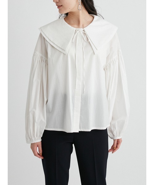 Mila Owen(ミラオーウェン)の「ビッグカラーロングスリーブブラウス(シャツ/ブラウス・レディース・ホワイト/ブラック/カーキ・1/0)」の2枚目の写真