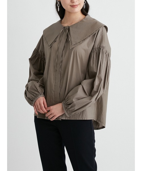 Mila Owen(ミラオーウェン)の「ビッグカラーロングスリーブブラウス(シャツ/ブラウス・レディース・ホワイト/ブラック/カーキ・1/0)」の3枚目の写真