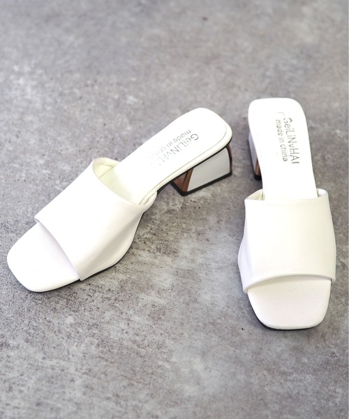 Riberry（リベリー）の「メタルヒールサンダル（サンダル・レディース・ホワイト/ブラック・LARGE/MEDIUM）」の3枚目の写真