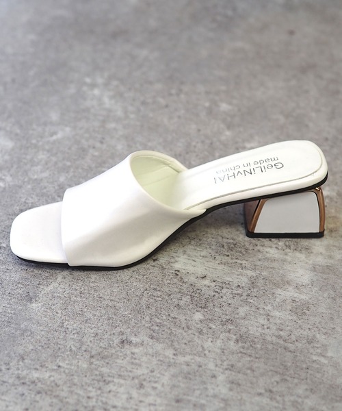 Riberry（リベリー）の「メタルヒールサンダル（サンダル・レディース・ホワイト/ブラック・LARGE/MEDIUM）」の5枚目の写真