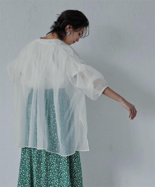 miette（ミエット）の「ｵｰｶﾞﾝｼﾞｰﾊﾞｯｸｷﾞｬｻﾞｰﾌﾞﾗｳｽ（シャツ/ブラウス・レディース・ブラック/グレー/オフホワイト・FREE）」の22枚目の写真