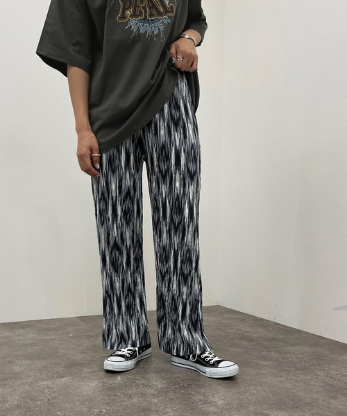 apres jour mignon(アプレジュールミニョン)の「柄プリーツパンツ【ZOZOTOWN限定アイテム】(その他パンツ・レディース・ブラック系その他/ブラック/パープル系その他/グリーン系その他3・MEDIUM/SMALL/X-LARGE)」の20枚目の写真