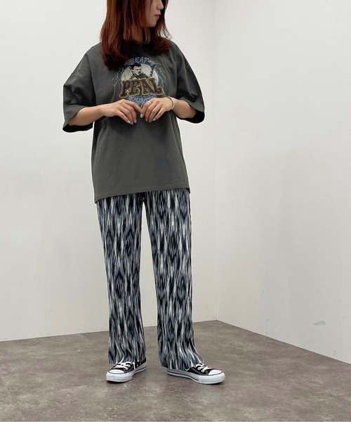 apres jour mignon(アプレジュールミニョン)の「柄プリーツパンツ【ZOZOTOWN限定アイテム】(その他パンツ・レディース・ブラック系その他/ブラック/パープル系その他/グリーン系その他3・MEDIUM/SMALL/X-LARGE)」の8枚目の写真