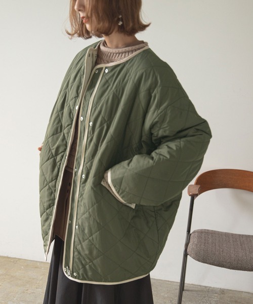rectangle（レクタングル）の「リバーシブルキルティングコート（ノーカラージャケット・レディース・カーキ/アイボリー/モカ/ブラック・FREE）」の4枚目の写真