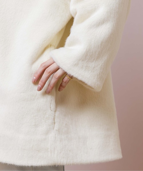 flower（フラワー）の「ドリーミングファーコート（ムートンコート・レディース・グレー/アイボリー・FREE）」の6枚目の写真