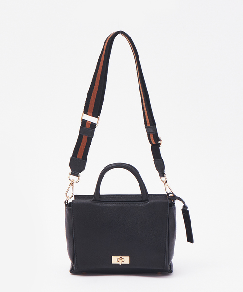 Rouge vif(ルージュヴィフ)の「【佐藤佳菜子さんコラボ】neque別注テープベルトハンドバッグ(ハンドバッグ・レディース・ブラック・フリー)」の7枚目の写真