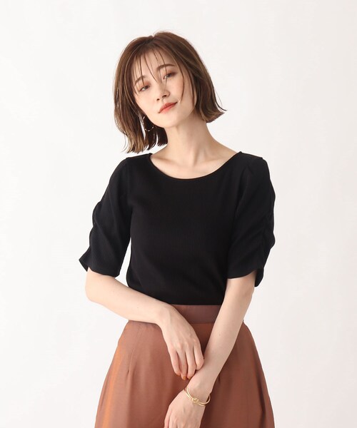 AG by aquagirl(エージーバイアクアガール)の「◆RENU(R)リブギャザースリーブプルオーバー【WEB限定サイズ】(Tシャツ/カットソー・レディース・ライトグレー/ブラウン系/ダークパープル/ダークグリーン/ブラック・38/40/36)」の2枚目の写真