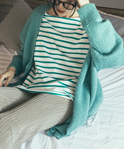 feepur（フェピュール）の「《ウォッシャブル》カラバリシャギーVネックカーディガン（カーディガン/ボレロ・レディース・グリーン/モカ/ブラック/パープル/オフホワイト/ピンク/イエロー・MEDIUM）」の9枚目の写真