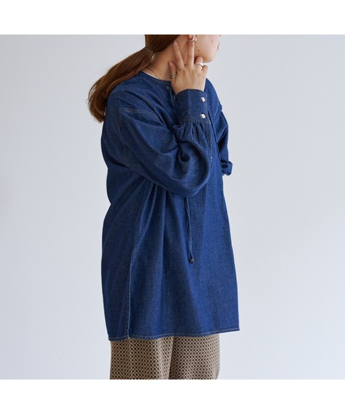 CPCM（シーピーシーエム）の「レースアップチュニックブラウス（シャツ/ブラウス・レディース・ベージュ/インディゴブルー/アイボリー・FREE）」の18枚目の写真