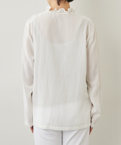 Whim Gazette（ウィムガゼット）の「ギャザースタンドカラーブラウス